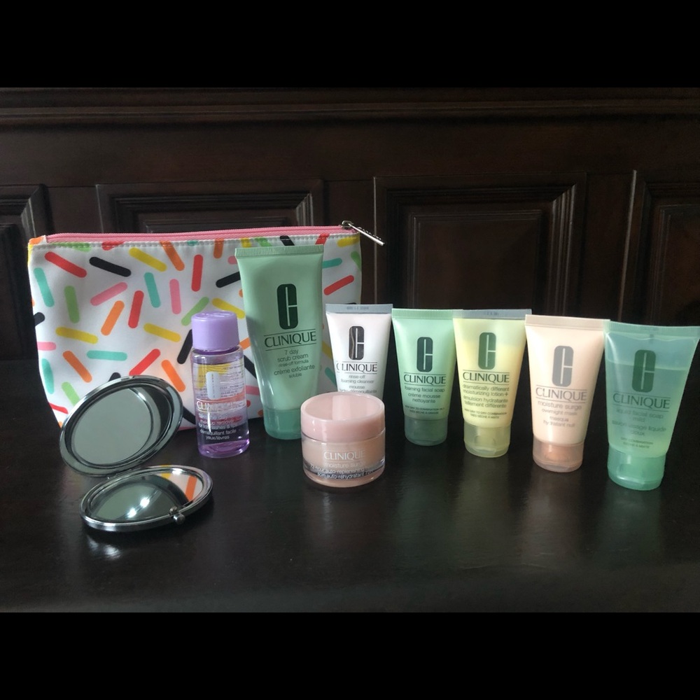Clinique 10 piece bundle: lotion, cleanser, soap++